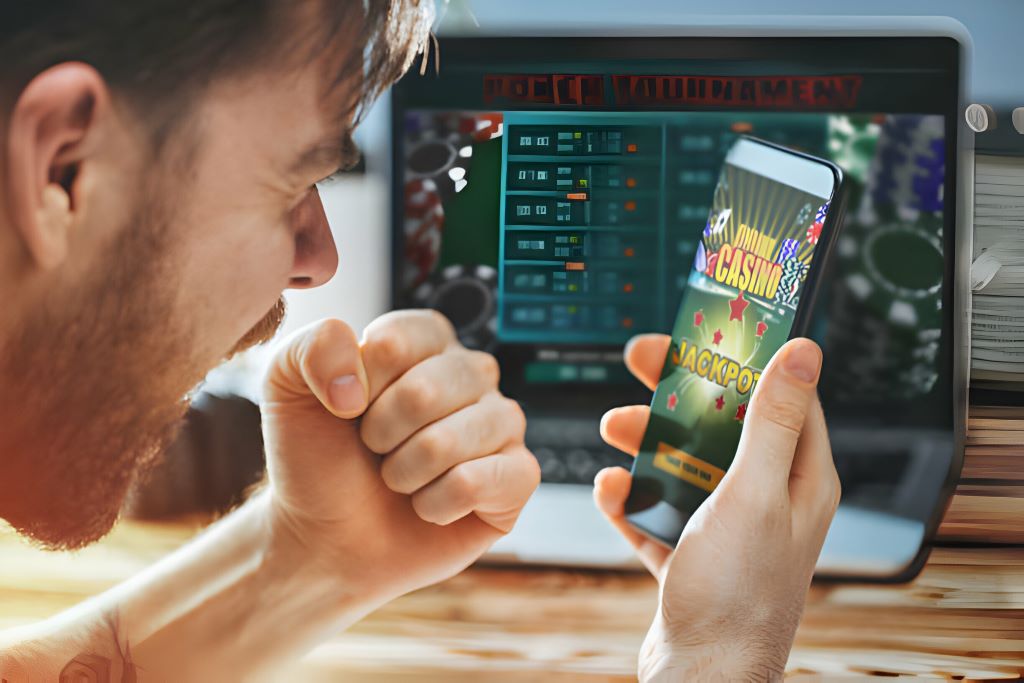 Smart Gaming: The Role of Technology in Revolutionizing Online Casinos
