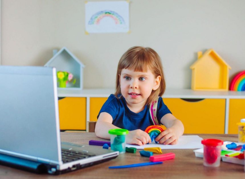 Innovative Approaches: Explore Technology’s Role in Preschool Spanish Immersion Programs