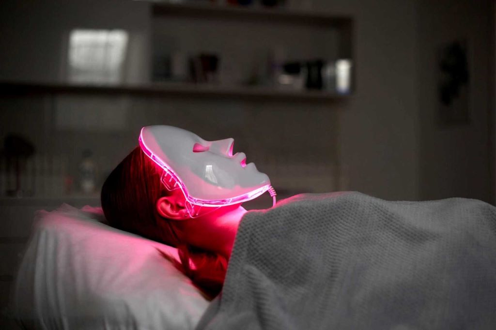 Unveiling the Impact of Technological Advancements in Red Light Therapy